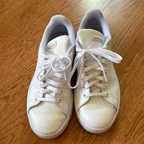 Adidas Advantage Shoes - Picture 2 of 7